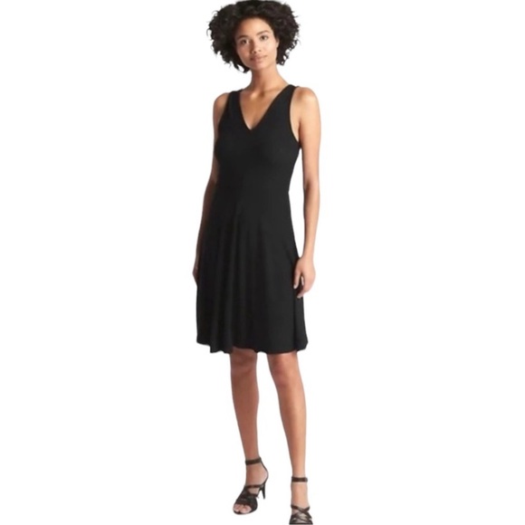 Gap Black Sleeveless V-Neck Softspun Fit and Flare Dress Size Small - Picture 1 of 8